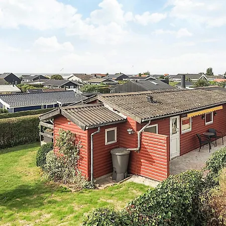 5 Person In Karrebæksminde