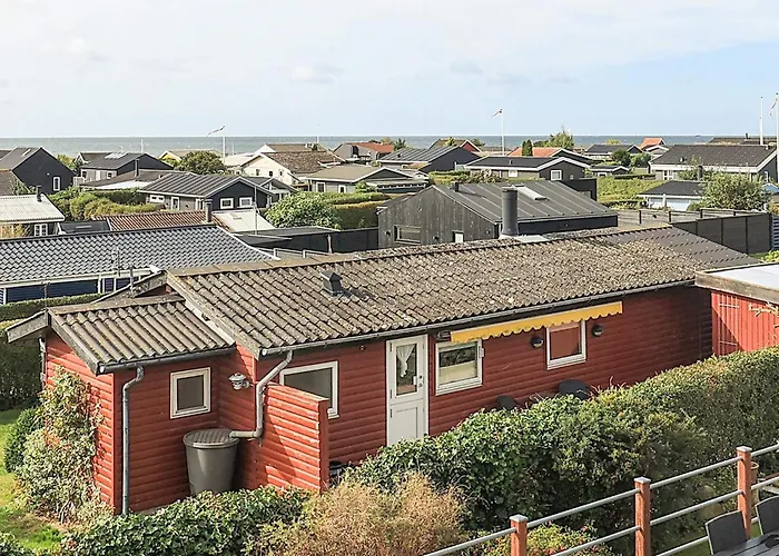 5 Person In Karrebæksminde