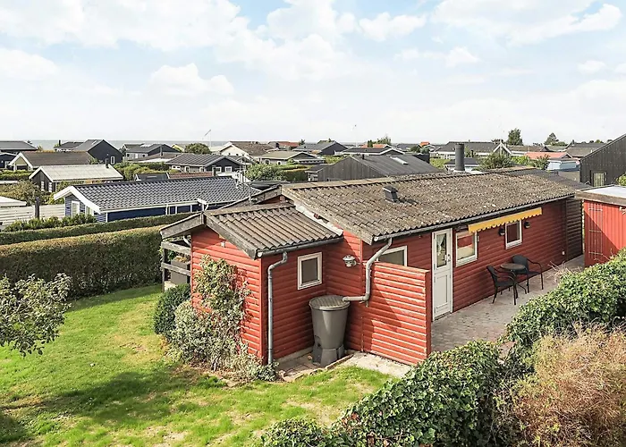 5 Person In Karrebæksminde